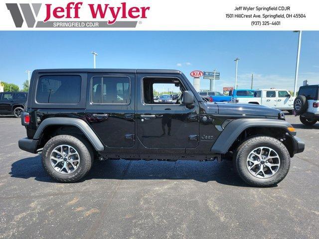 Photo of 2025 Black Clearcoat Jeep Wrangler