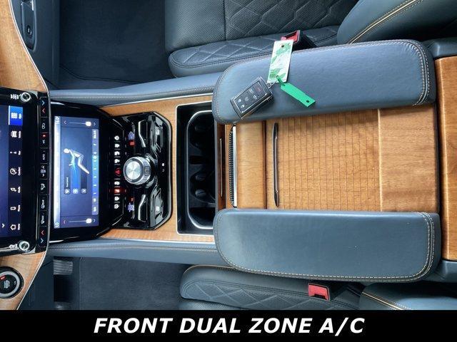 Photo of 2022 Bright White Clearcoat Jeep Grand Wagoneer