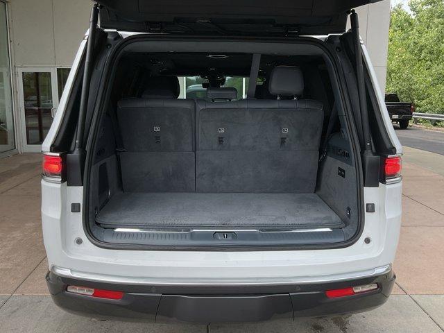 Photo of 2022 Bright White Clearcoat Jeep Grand Wagoneer