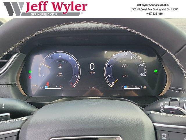 Photo of 2025 Diamond Black Jeep Grand Cherokee