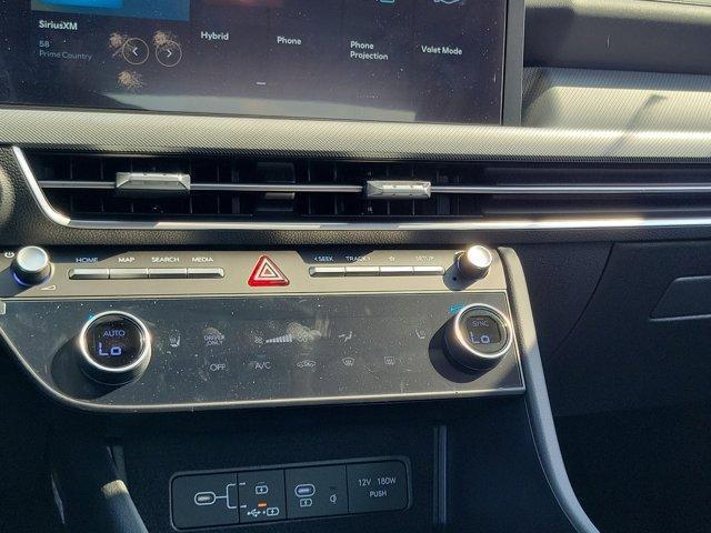 Photo of 2025 Silver Hyundai SONATA Hybrid