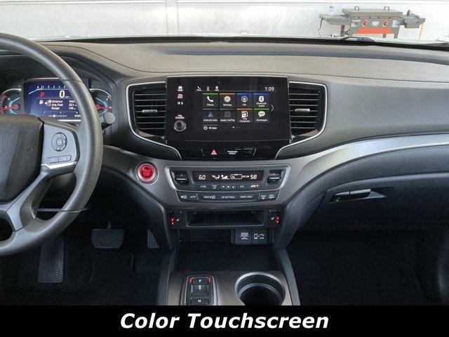 Photo of 2021 White Honda Pilot