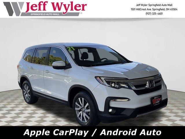Photo of 2021 White Honda Pilot