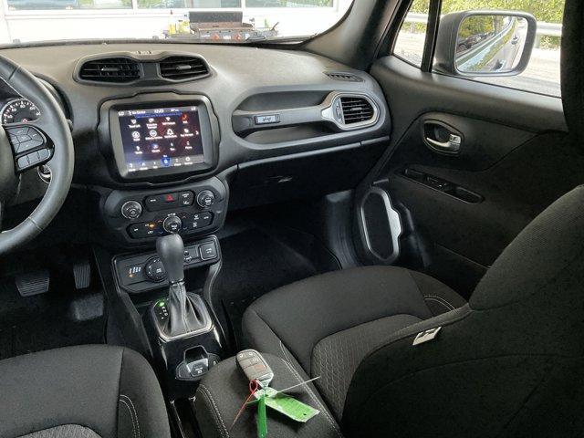 Photo of 2021 Granite Crystal Clearcoat Metallic Jeep Renegade