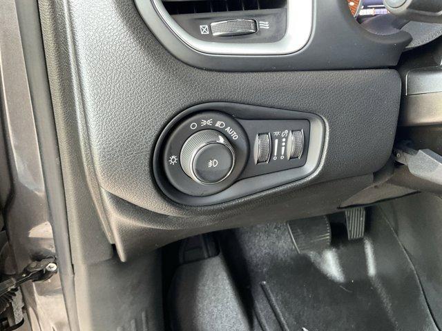 Photo of 2021 Granite Crystal Clearcoat Metallic Jeep Renegade