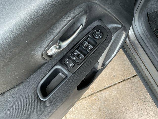 Photo of 2021 Granite Crystal Clearcoat Metallic Jeep Renegade