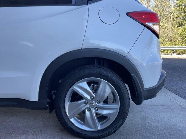 Photo of 2019 White Honda HR-V