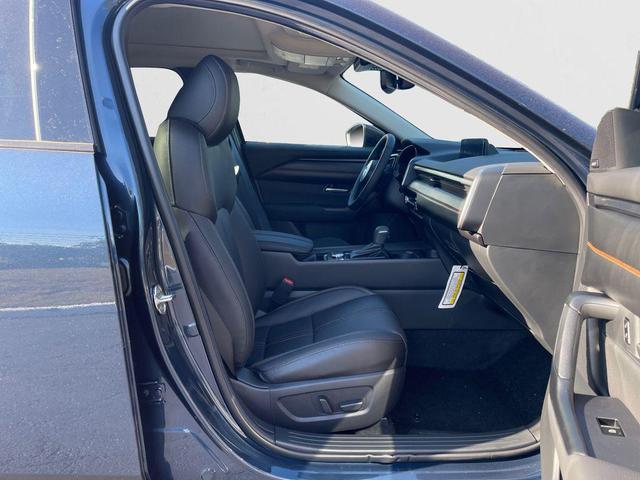 Photo of 2025 Blue Metallic Mazda CX-50 Hybrid