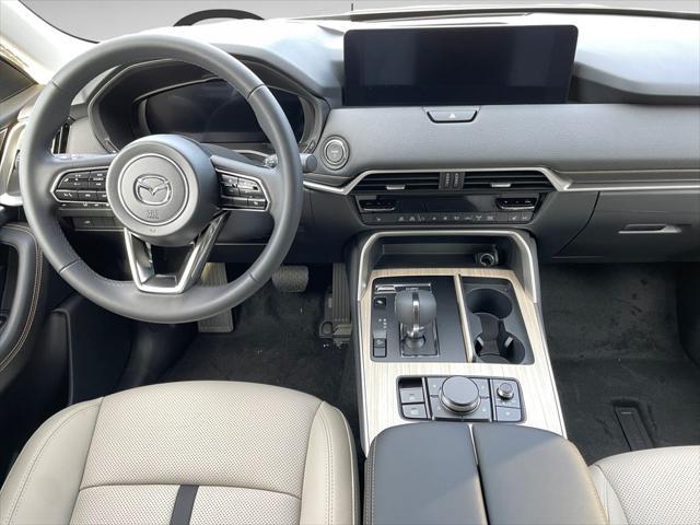 Photo of 2025 Rhodium White Premium Mazda CX-90 PHEV