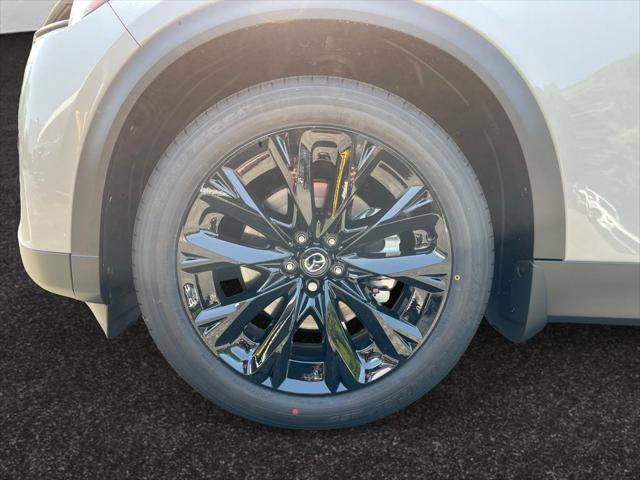 Photo of 2025 Platinum Quartz Mazda CX-90