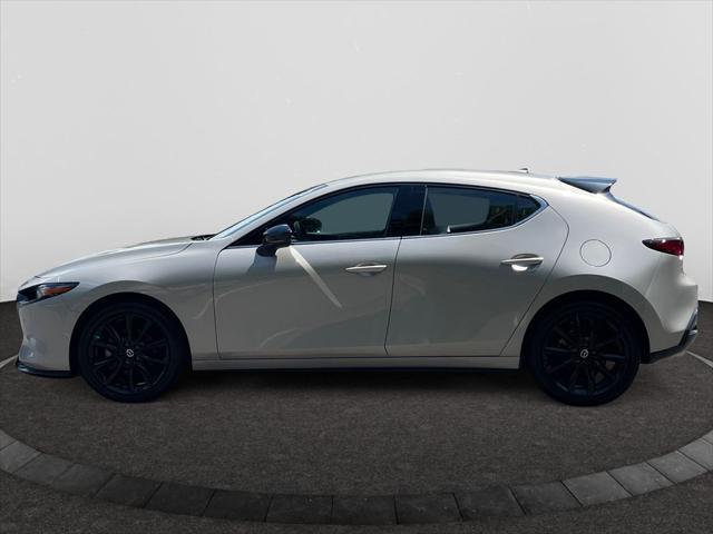 Photo of 2025 Platinum Quartz Metallic Mazda Mazda3