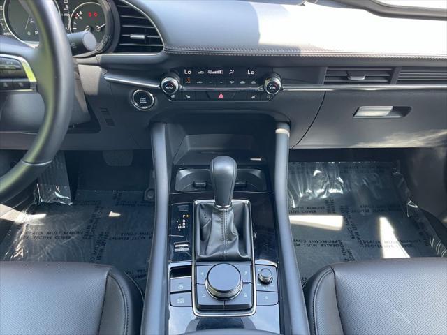 Photo of 2025 Platinum Quartz Metallic Mazda Mazda3