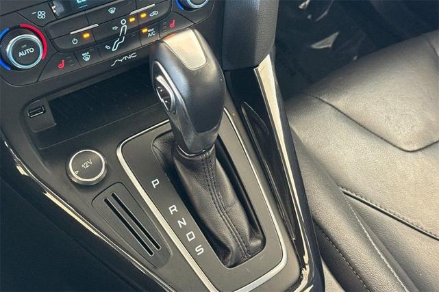 Photo of 2016 Blue Candy Ford Focus
