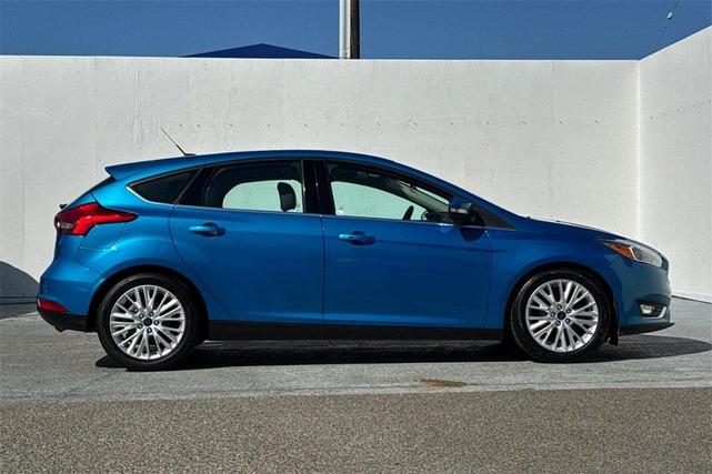 Photo of 2016 Blue Candy Ford Focus