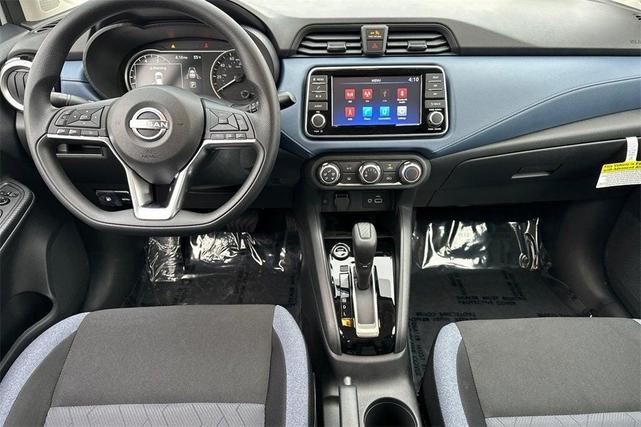 Photo of 2025 Gun Metallic Nissan Versa