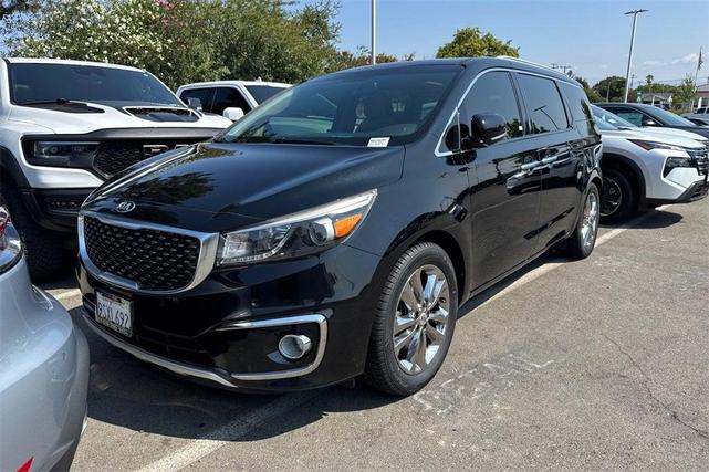 Photo of 2016 Aurora Black Pearl Kia Sedona