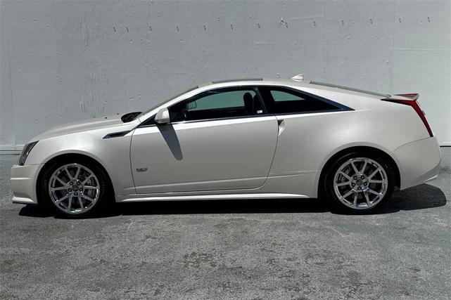 Photo of 2011 White Diamond Clearcoat Cadillac CTS-V