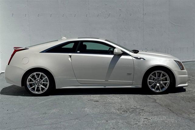 Photo of 2011 White Diamond Clearcoat Cadillac CTS-V