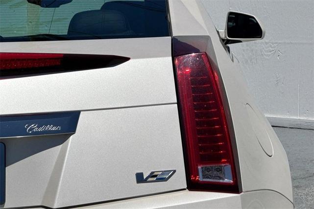 Photo of 2011 White Diamond Clearcoat Cadillac CTS-V