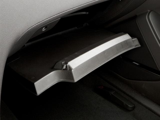 Photo of 2011 White Diamond Clearcoat Cadillac CTS-V