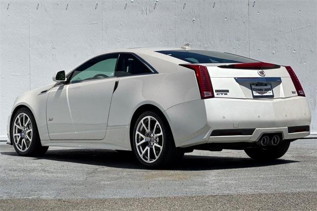 Photo of 2011 White Diamond Clearcoat Cadillac CTS-V