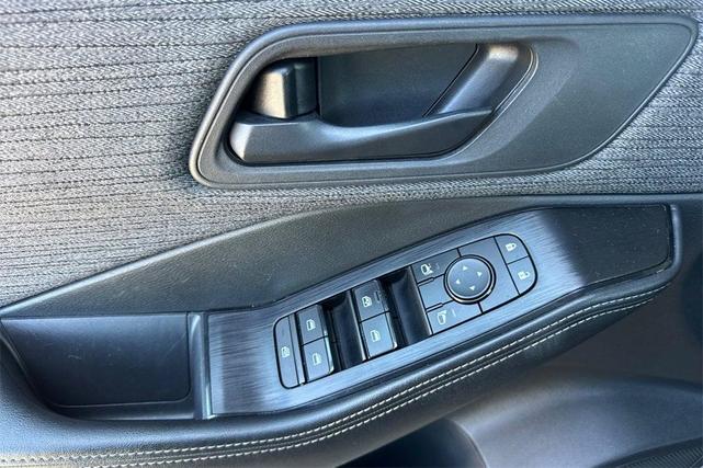 Photo of 2021 Gun Metallic Nissan Rogue