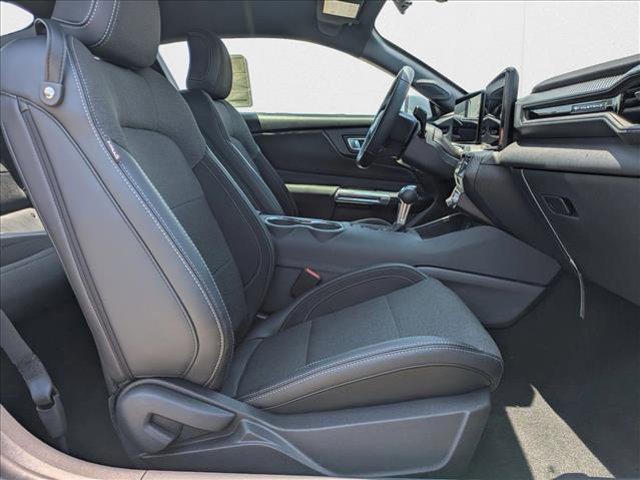 Photo of 2025 Iconic Silver Metallic Ford Mustang