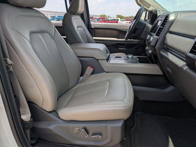 Photo of 2021 Star White Metallic Tri-Coat Ford Expedition