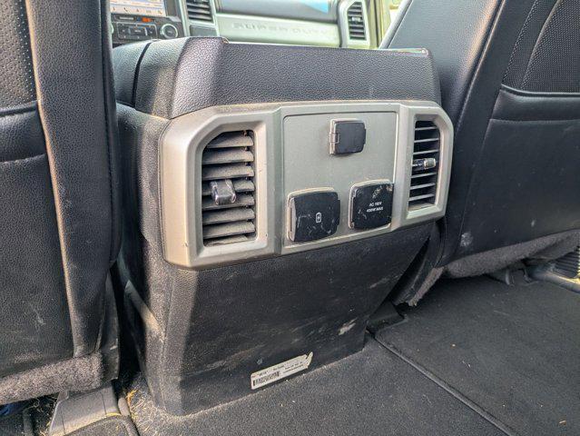 Photo of 2019 Oxford White Ford F-350