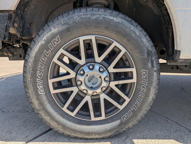 Photo of 2019 Oxford White Ford F-350