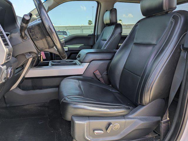 Photo of 2019 Oxford White Ford F-350