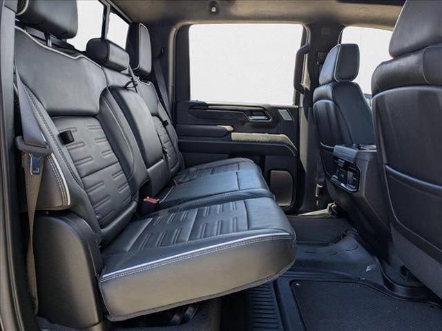Photo of 2024 Onyx Black GMC Sierra 2500