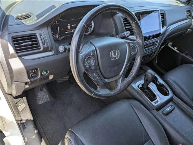 Photo of 2018 White Diamond Pearl Honda Pilot