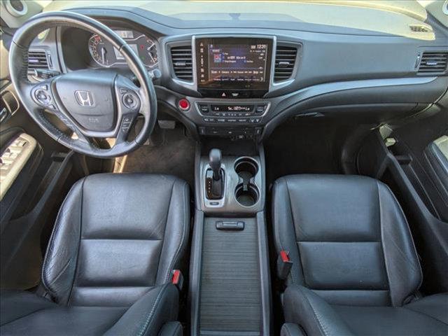 Photo of 2018 White Diamond Pearl Honda Pilot