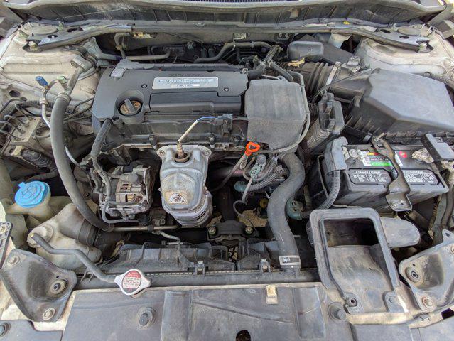 Photo of 2014 White Orchid Pearl Honda Accord