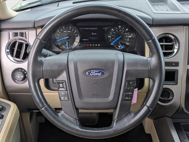 Photo of 2017 White Gold Ford Expedition