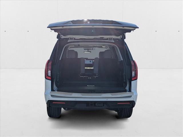 Photo of 2025 Star White Metallic Tri-Coat Ford Expedition