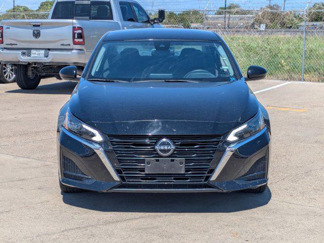 Photo of 2023 Super Black Nissan Altima