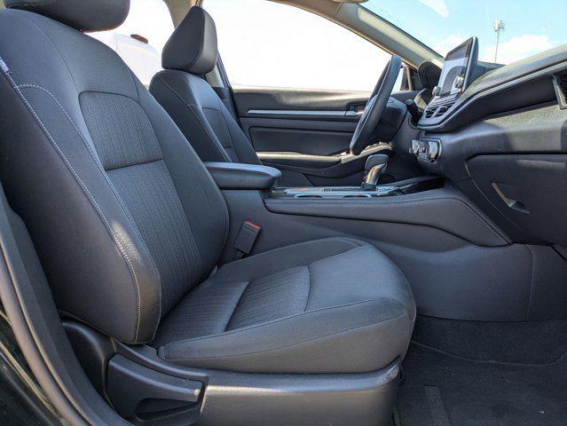 Photo of 2023 Super Black Nissan Altima