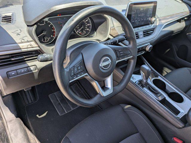 Photo of 2023 Super Black Nissan Altima