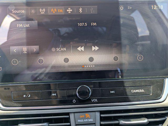 Photo of 2024 Pearl White Tricoat Nissan Altima
