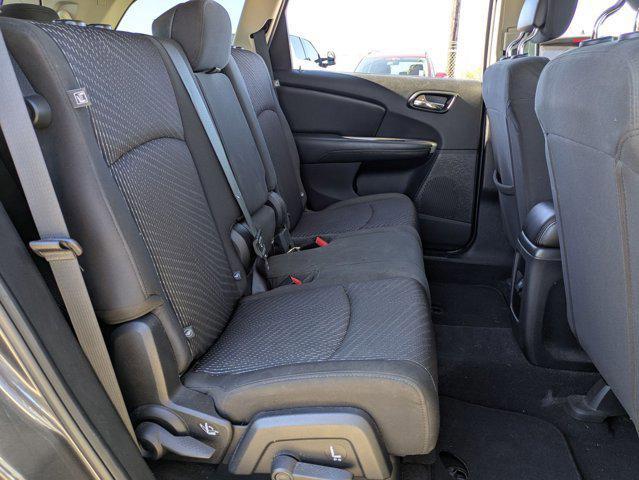 Photo of 2015 Granite Crystal Metallic Clearcoat Dodge Journey