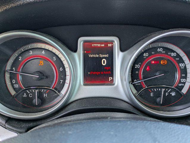 Photo of 2015 Granite Crystal Metallic Clearcoat Dodge Journey