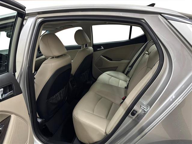 Photo of 2014 Silver Kia Optima