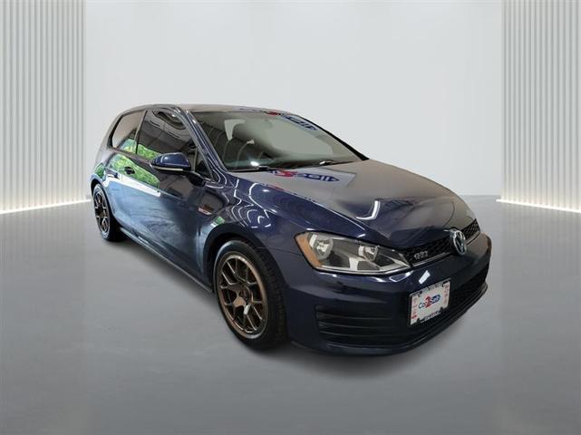 Photo of 2015 Blue Volkswagen Golf GTI