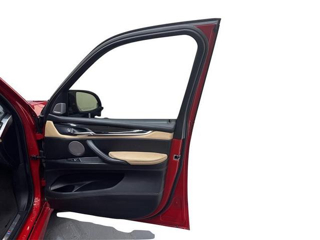 Photo of 2016 Red BMW X5 M