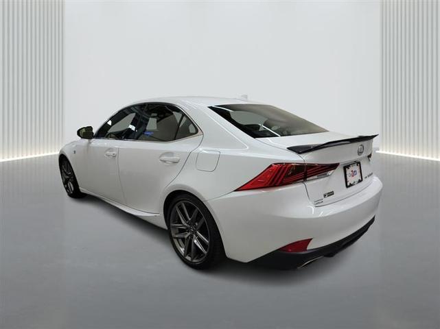 Photo of 2019 White Lexus IS 300