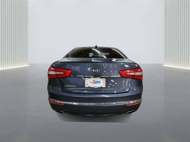 Photo of 2015 Blue Kia Cadenza