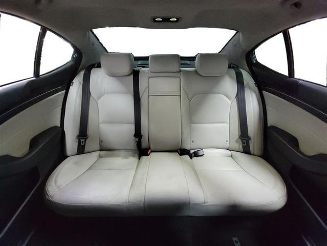 Photo of 2015 Blue Kia Cadenza