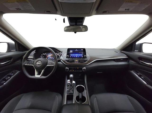 Photo of 2023 Gun Metallic Nissan Altima